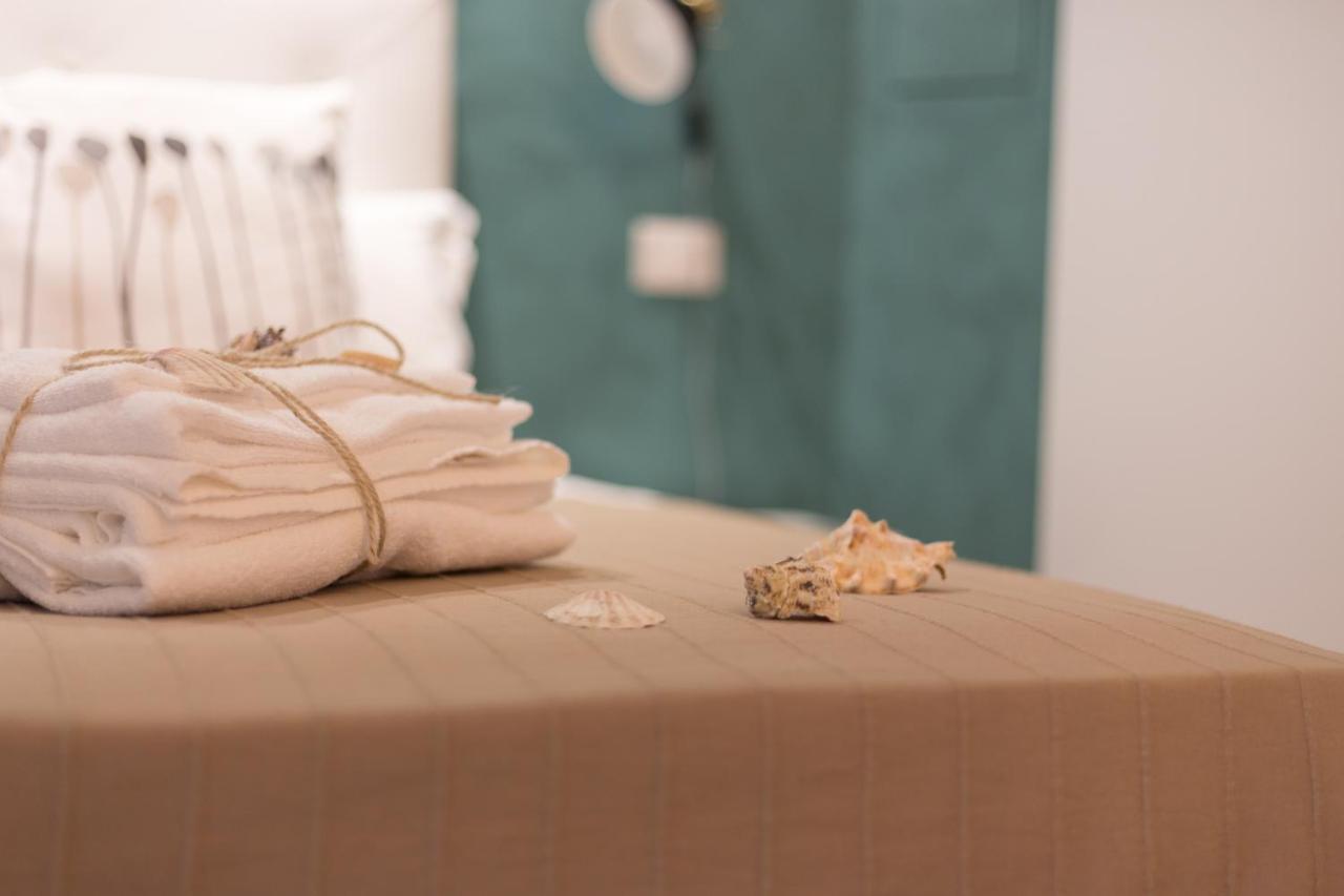 Al Faro Bianco E Con Parcheggio Bed & Breakfast *