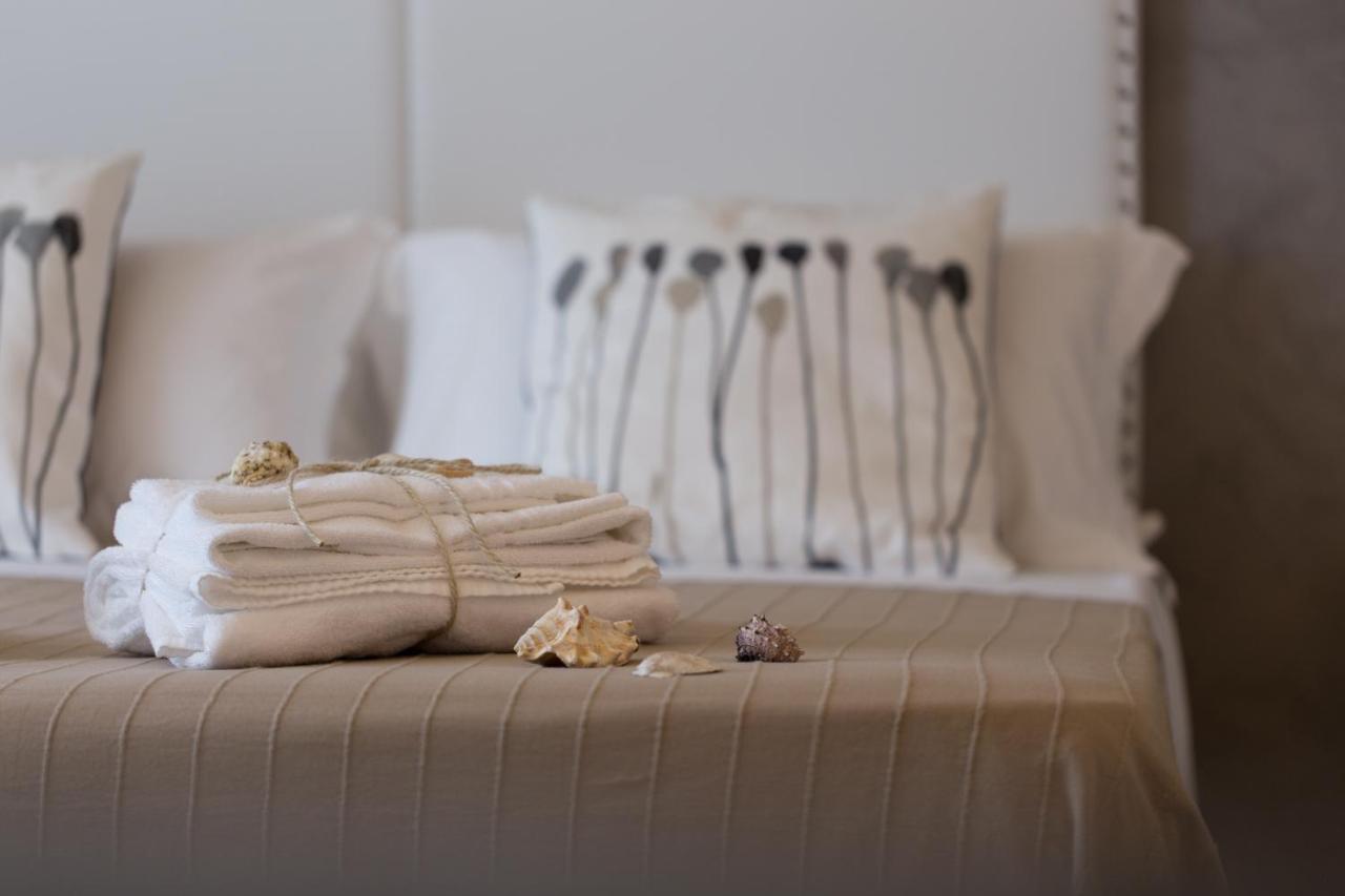 Al Faro Bianco E Con Parcheggio Bed & Breakfast *