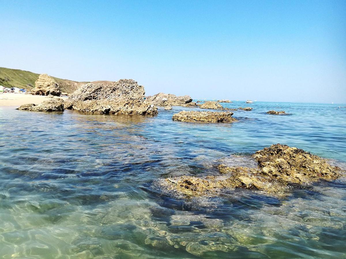 Al Faro Bianco E Con Parcheggio Bed & Breakfast *