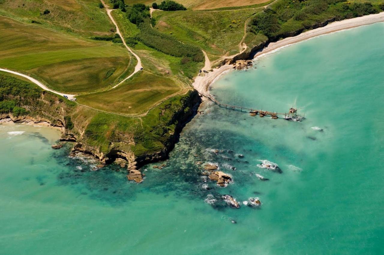 Bed & Breakfast Al Faro Bianco E Con Parcheggio Vasto