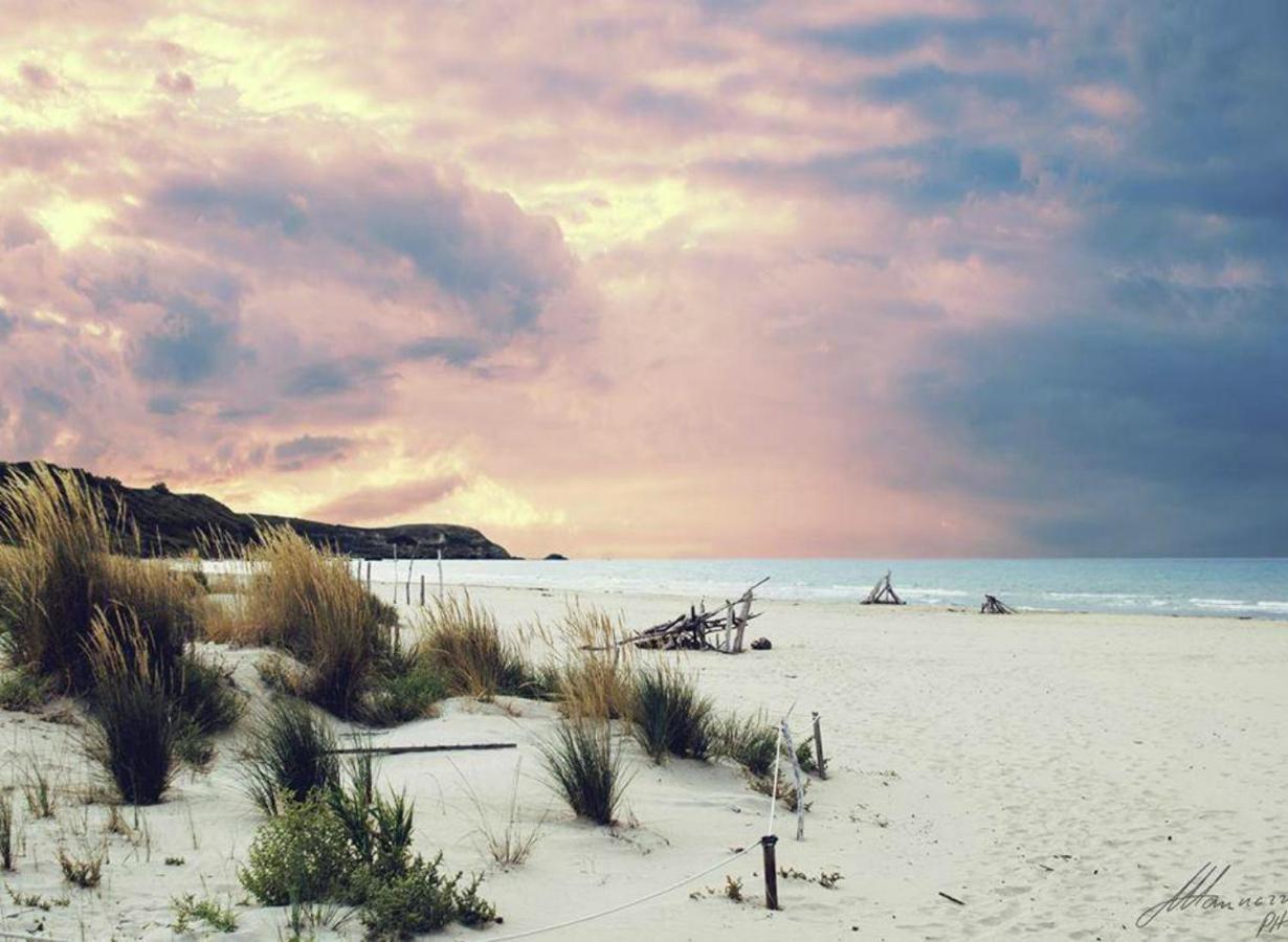 Al Faro Bianco E Con Parcheggio Bed & Breakfast *