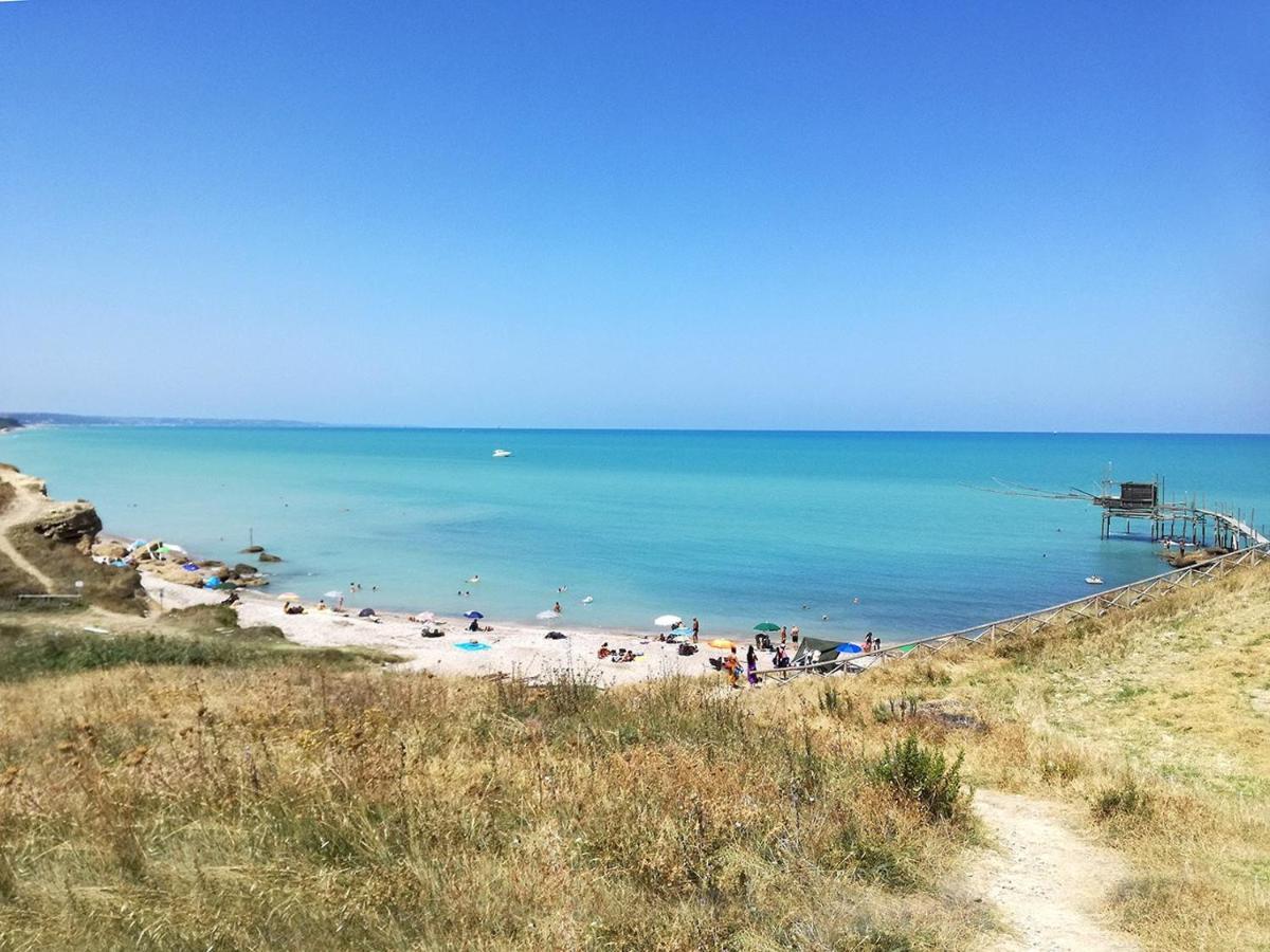 Al Faro Bianco E Con Parcheggio Bed & Breakfast Vasto
